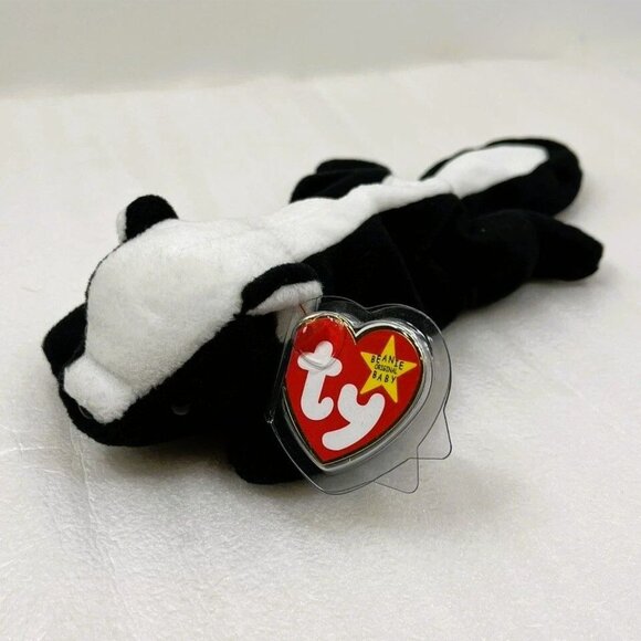 Ty Beanie Baby Stinky The Skunk Plush Toy Stuffed Animal 1995 Vintage Brand New - Picture 3 of 3